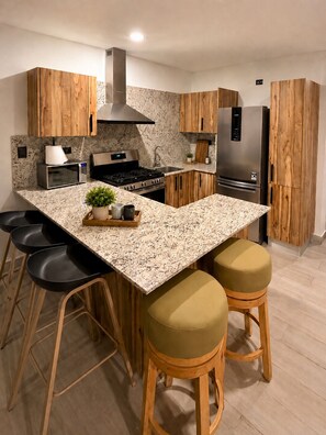 Fridge, microwave, oven, stovetop