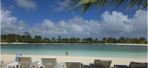 Beach towels - Villa Caribe Vista Cana | Poolside Retreat · 2BR 2.5 Bath (Punta Cana)