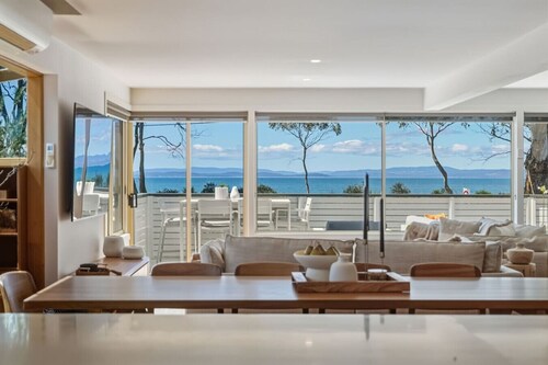 Bunkers at Seven Mile | Sleeps 12