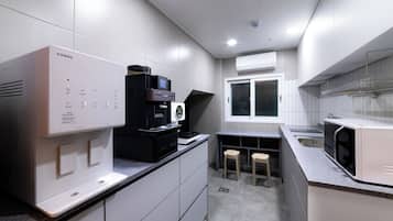 مرافق مطبخ مشترك