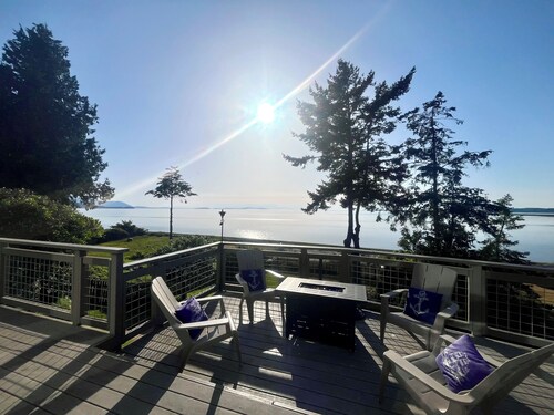 Private Beach Front Executive Home