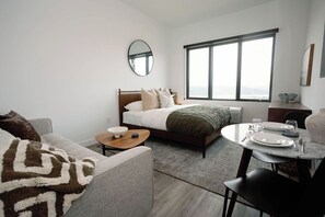 1 habitación y ropa de cama 