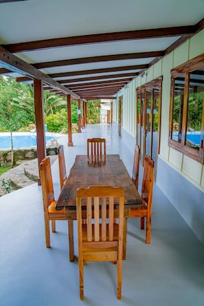 Outdoor dining - Marvelous 3-bedroom Villa with AC in charming Agoho, Mambajao (Mambajao)