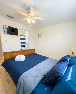 3 bedrooms, WiFi, bed sheets - 3-bedroom house in beautiful Melbourne perfect for relaxing getaways (Melbourne)