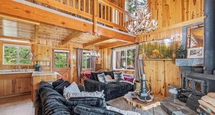 Chalet Shelly cabin right near Dodge Ridge/Pinecrest in peaceful Cold Springs