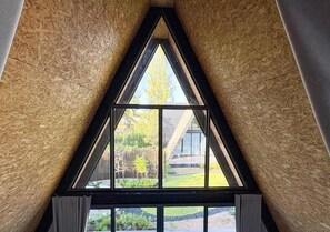 Vila standard, sacada, vista para o jardim | Parte interna