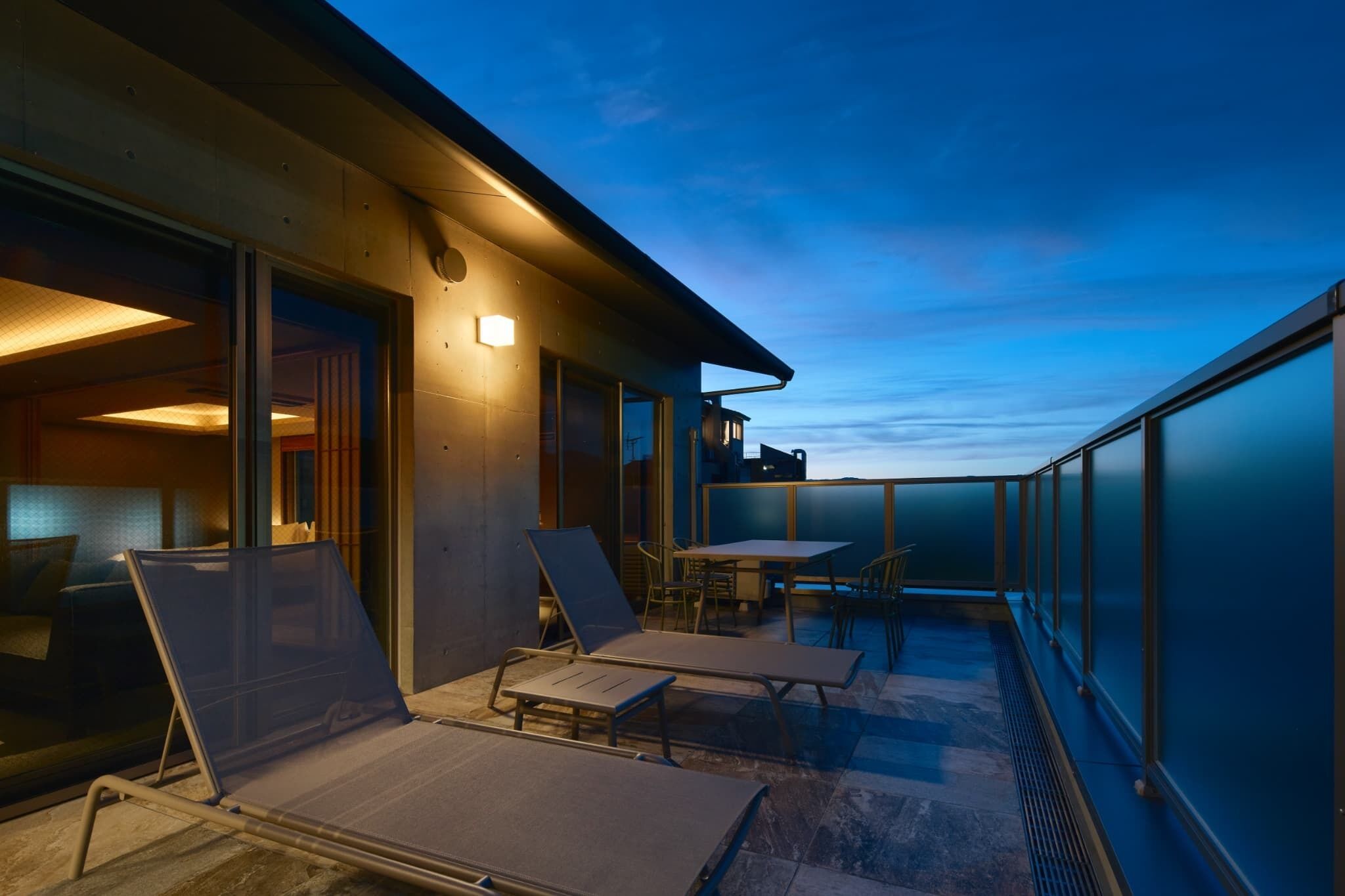 Suite | Balcón