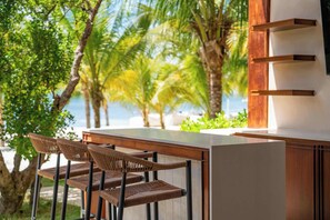 Property grounds - Rise and Dive - 3BR -  Beach Front Private Terrace (Isla Mujeres)