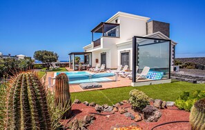 A heated pool - Amazing home in Playa Blanca (Playa Blanca)