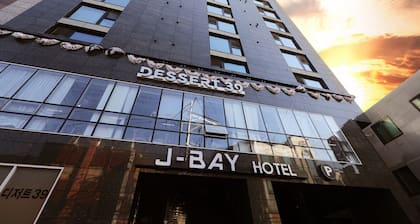 J-Bay Tourist Hotel
