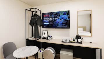 Deluxe Twin Room | Interior