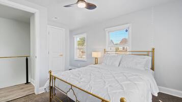 4 chambres, fer et planche à repasser, Wi-Fi, draps fournis