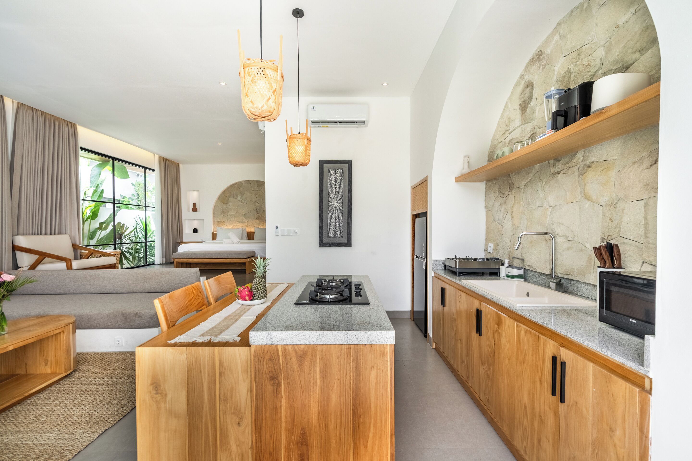 Superior Villa, Balcony, Pool View | Private kitchen