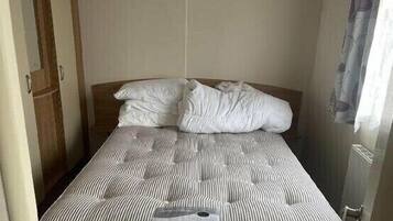 2 bedrooms, individually decorated, individually furnished, free WiFi