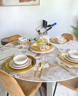 Dining - Punta Cana retreat - Pool/Jacuzzi - Beach Access - Golf Driving Range (Punta Cana)