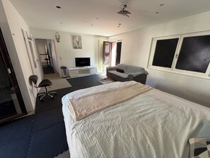 3 habitaciones, tabla de planchar con plancha y wifi gratis 