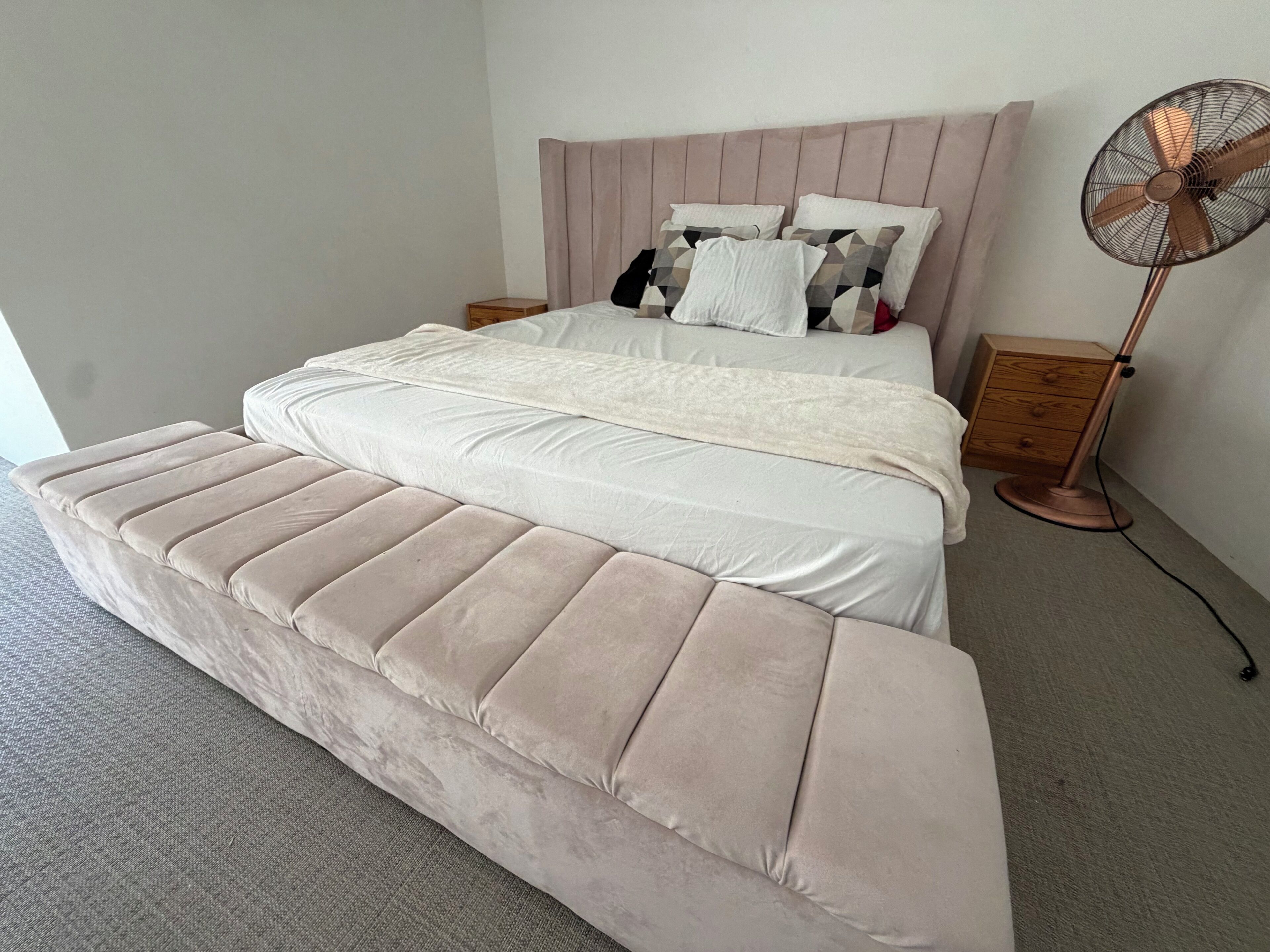 3 bedrooms, iron/ironing board, free WiFi, bed sheets