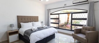 Spacious And Bright | Terrace | BBQ