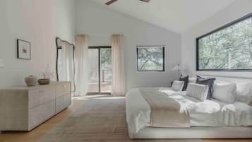 4 chambres, fer et planche à repasser, Wi-Fi, draps fournis