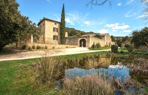 Exterior - Maison avec piscine privée (Clansayes)