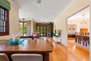 Interior - Chestnut Tree Farm - Peaceful 5 acres escape (Wingecarribee)