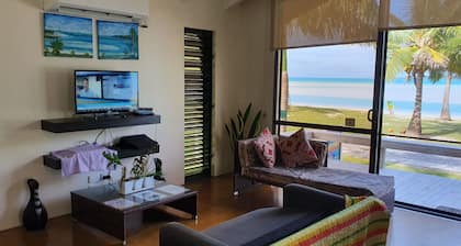 3 Bedroom, 2 Bathroom Beachfront Villa, Restaurants Within Walking Distance