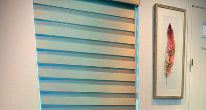 Lovely 1-bedroom guest suite with AC in welcoming Antelope