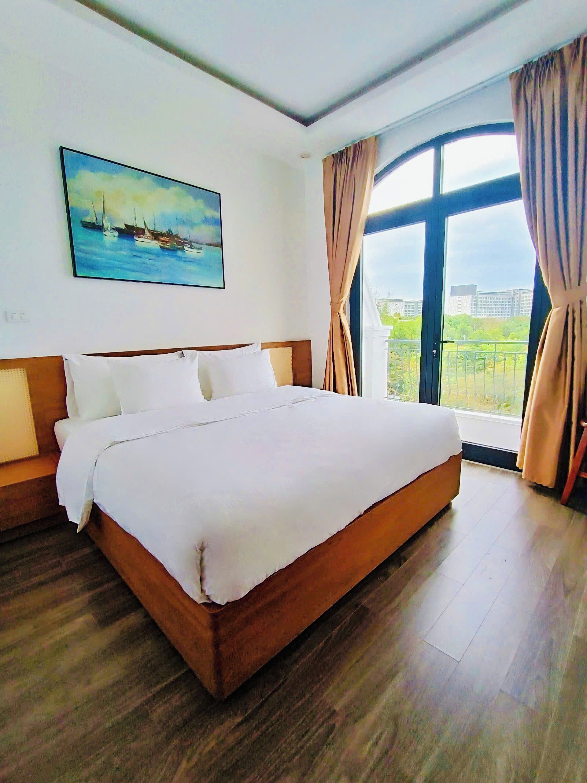 Superior Double Room, Balcony, Park View