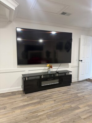 Interior - Entire rental unit Studio in Altamonte Spring (Altamonte Springs)