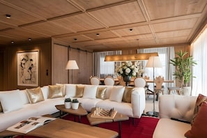 Living area - Gorgeous 6-bedroom chalet in charming Lech (Lech)