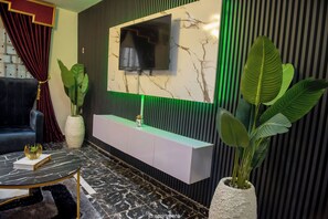 Interior - J3's Apartment & Lounge (Benin City)