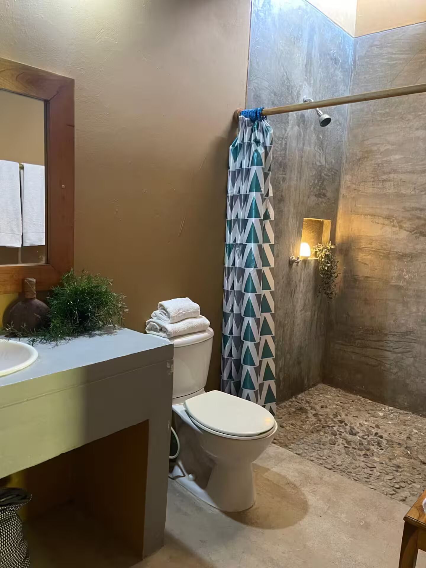 Handtücher, Seife, Toilettenpapier