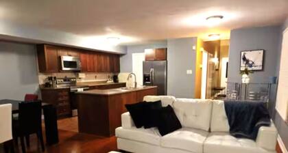 Casa Amigos is Cozy & Relaxing- Perfect for morning coffee and sunset views.