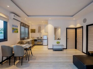 วิลล่า, 2 ห้องนอน, พร้อมสิ่งอำนวยความสะดวกสำหรับผู้ พิการ, สูบบุหรี่ได้ | ห้องนั่งเล่น