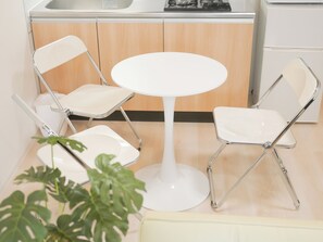 Basic-loftsværelse - 1 soveværelse - ikke-ryger - mikrobølgeovn | Spiseområde