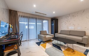 Family Twin Room, Berbilang Katil, Kitchen, City View | Ruang tamu