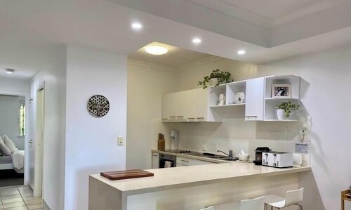 Centrally located to Noosa river - 14/7 Howard Street