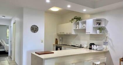 Centrally located to Noosa river - 14/7 Howard Street