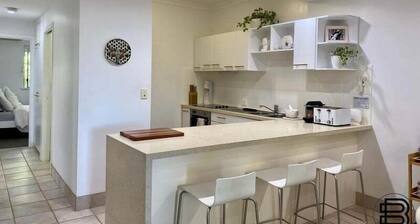 Centrally located to Noosa river - 14/7 Howard Street