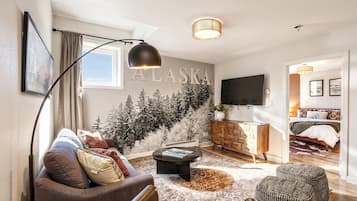 Superior Apartment, Mountain View | Living area