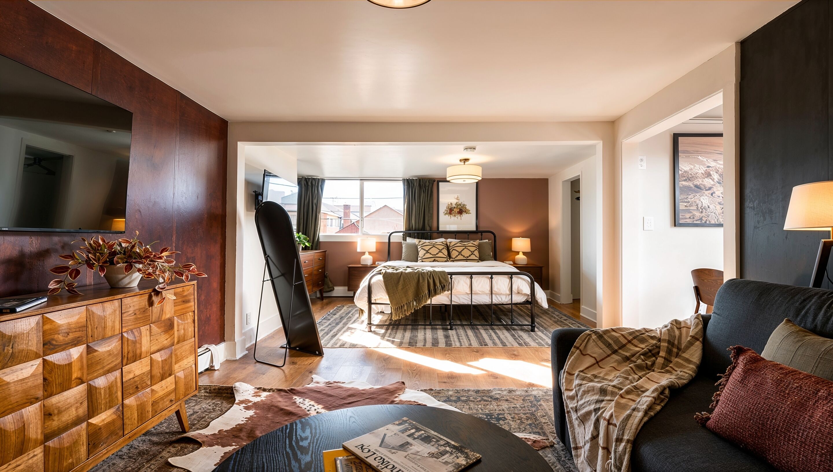 Superior Apartment, Mountain View | Premium bedding, down comforters, memory foam beds