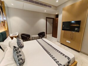 Superior Double Room, City View - Hotel Eastleigh (Ludhiana)