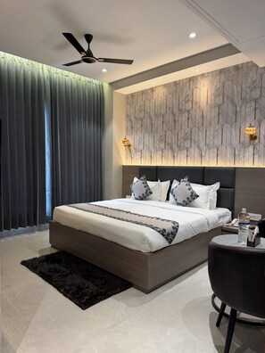 Chambre Double Supérieure, vue ville