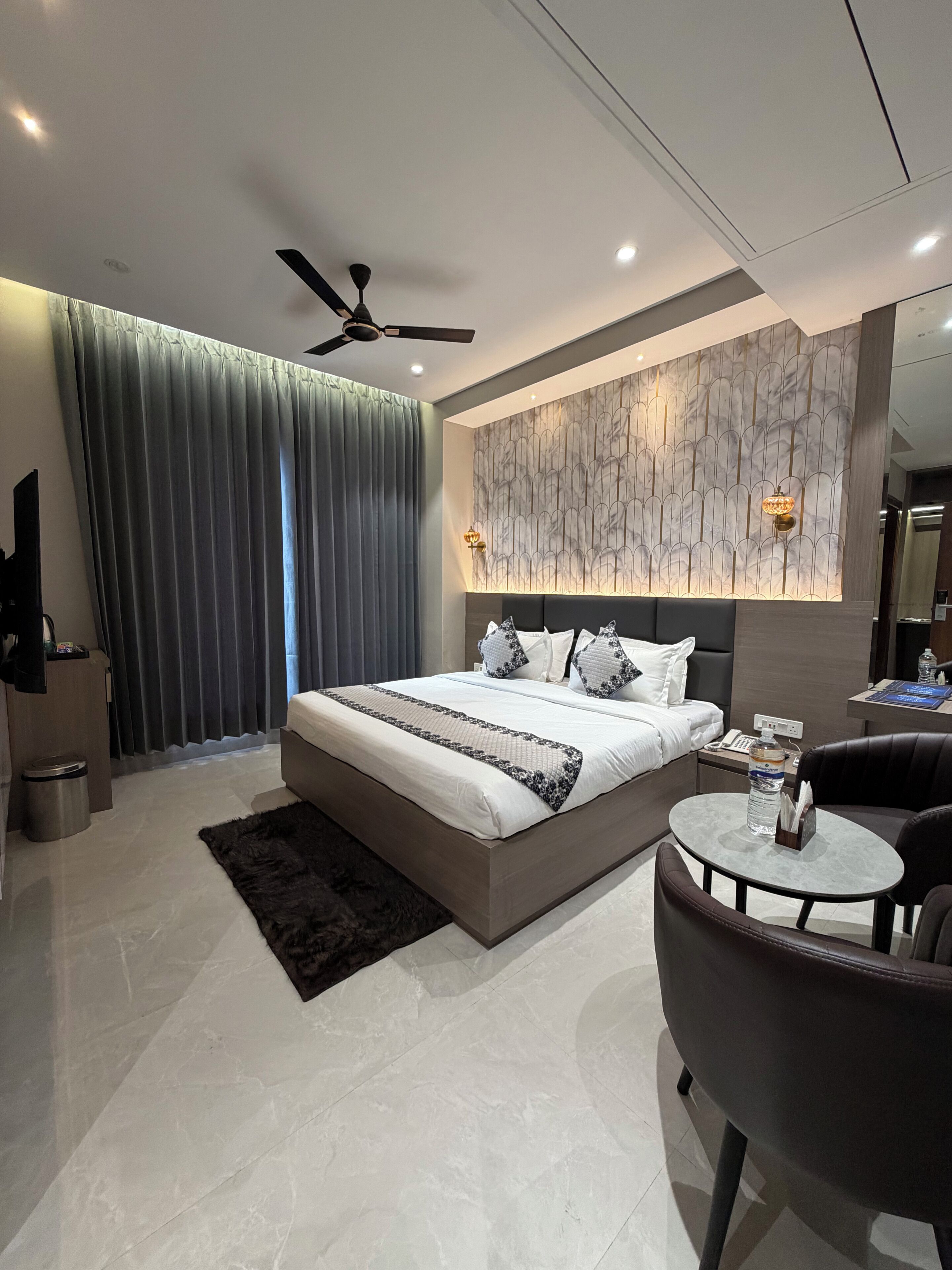 Superior Double Room, City View