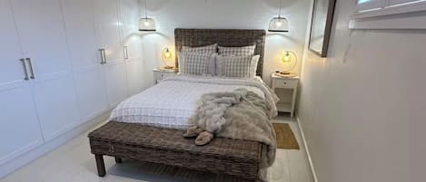 1 bedroom, iron/ironing board, Internet, bed sheets