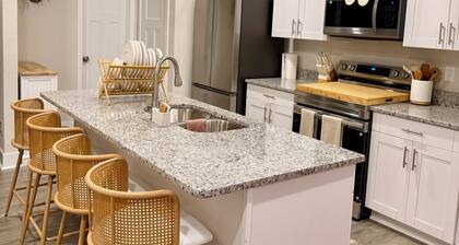 3-bedroom house in tranquil Suffolk with cool AC breeze