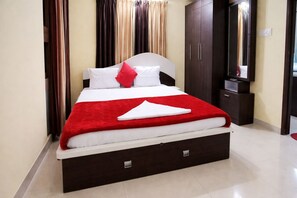 Deluxe Studio Suite, Balcony | Hypo-allergenic bedding, desk, soundproofing, free WiFi - Hotel The Beach Vibes Puri  (Brahmagiri)