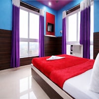 Deluxe Studio Suite, Balcony | Hypo-allergenic bedding, desk, soundproofing, free WiFi