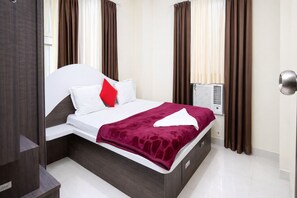 Deluxe Studio Suite, Balcony | Hypo-allergenic bedding, desk, soundproofing, free WiFi - Hotel The Beach Vibes Puri  (Brahmagiri)