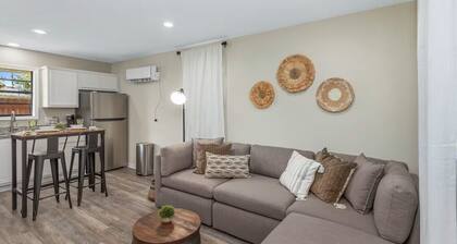 The Patch 4 - 1BR Apartment - Near Casinos & Plants